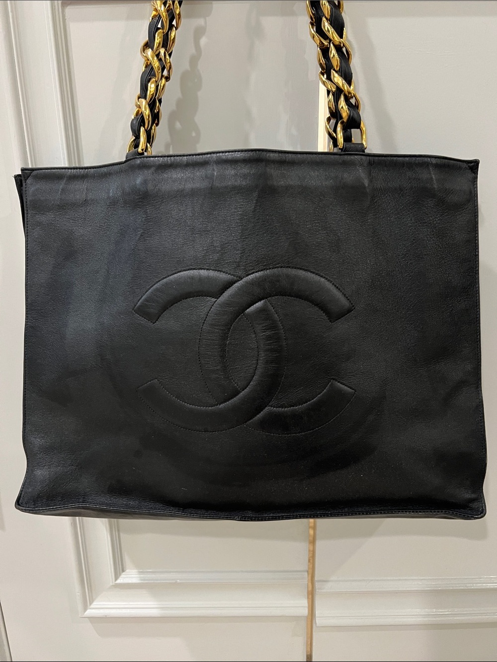 CHANEL Black Leather Shoulder Tote with Gold Chain Straps - Picture 2 of 13